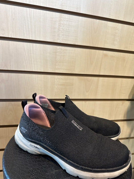 skechers svartir