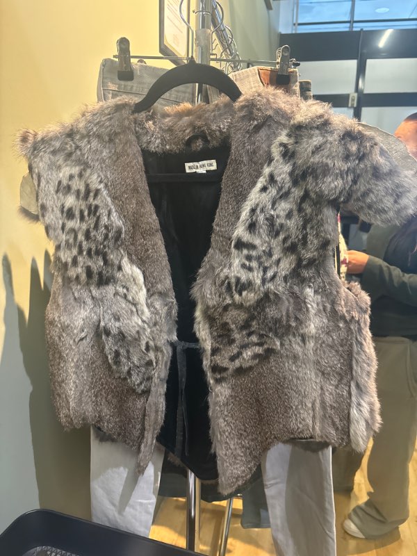 Fur vesti frá Hong Kong