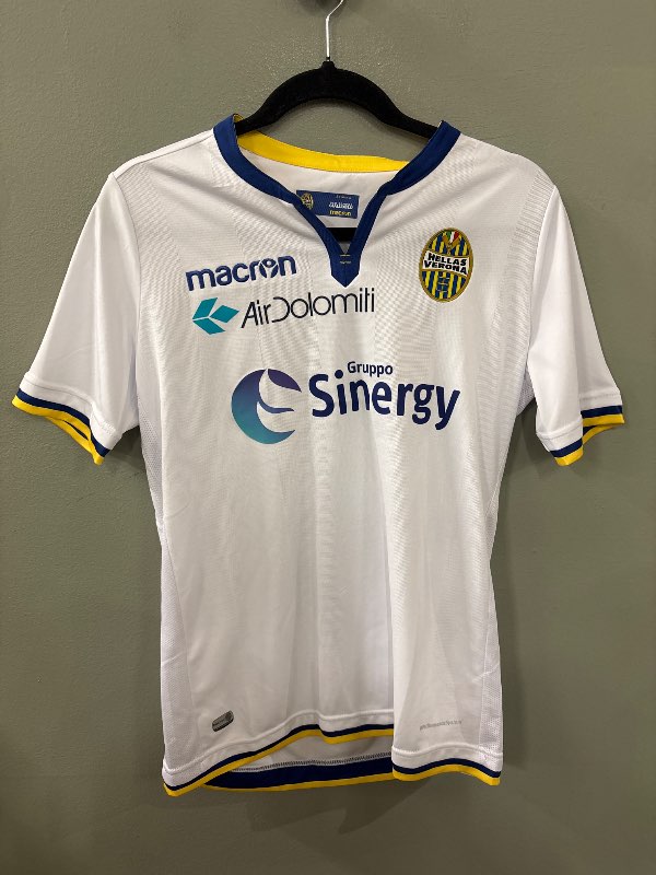 Ný Verona treyja