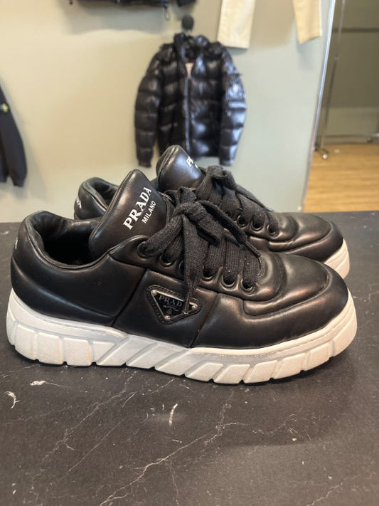 Prada skór