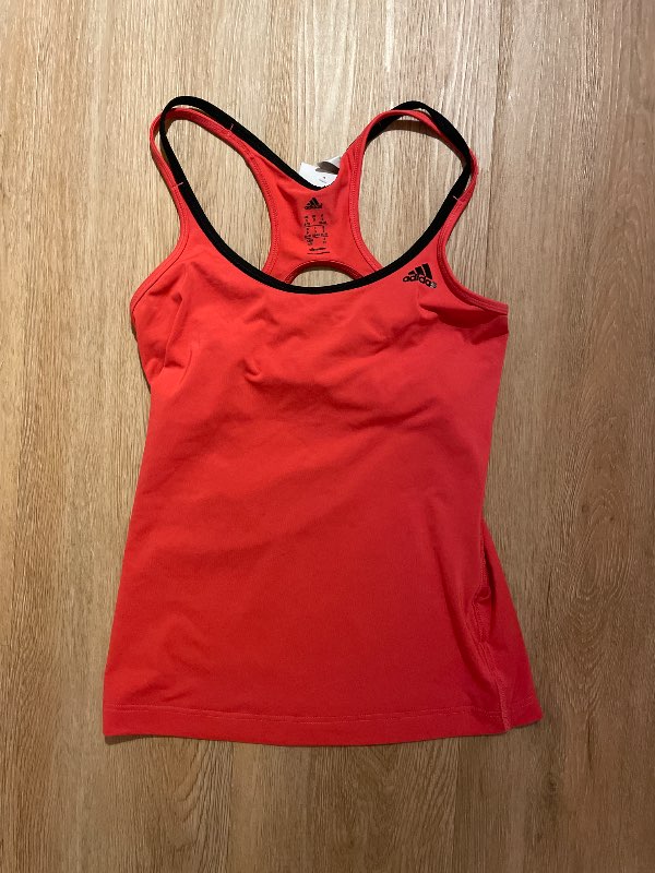 Iþrottabolur adidas