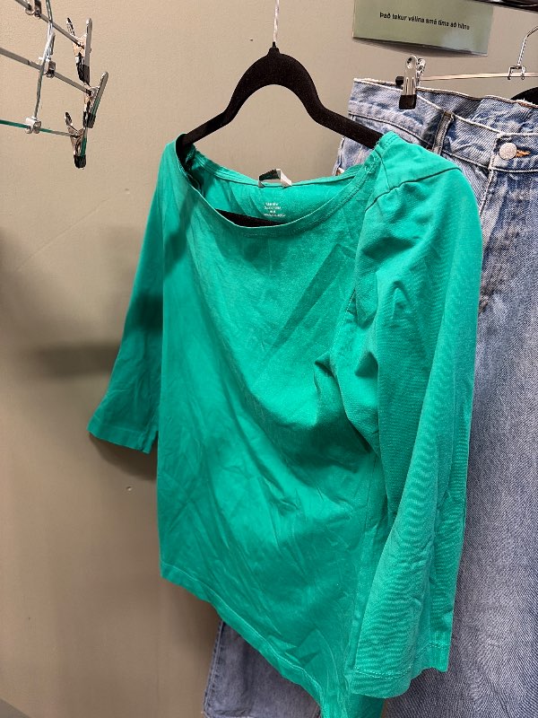 Grænn 3/4 sleeve bolur