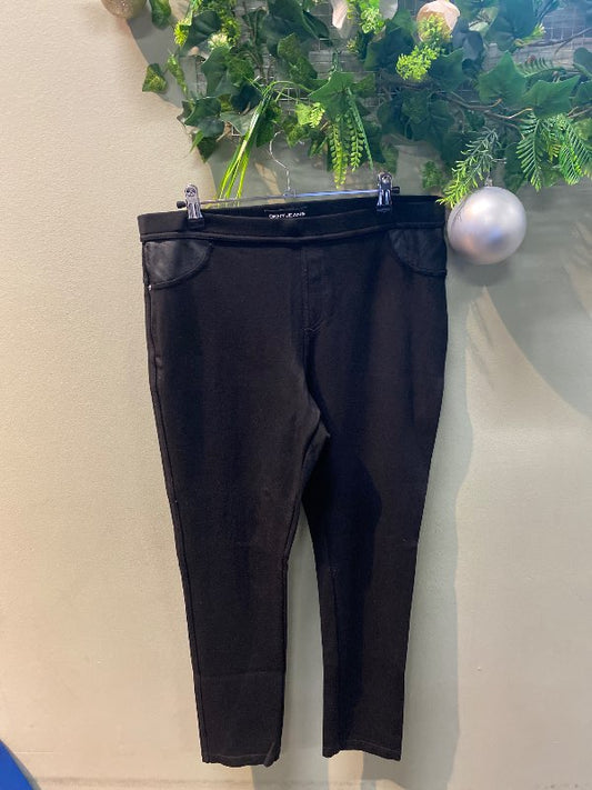 Dkny buxur