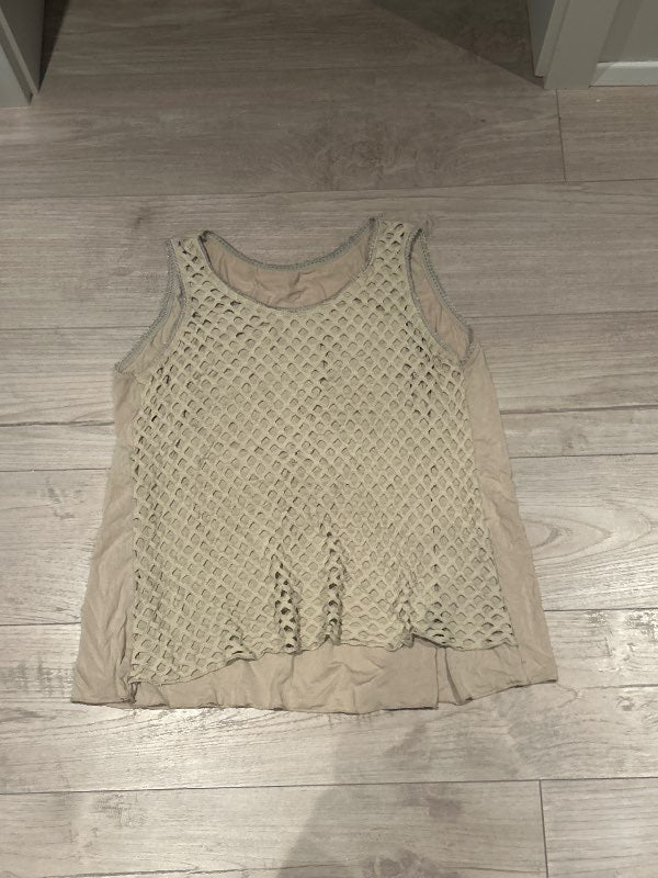 Beige bolur