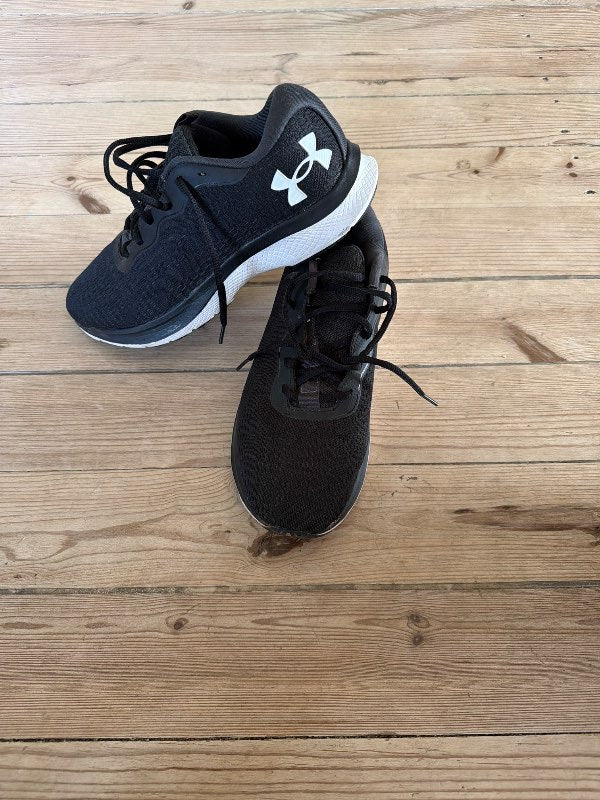 Under armour skór