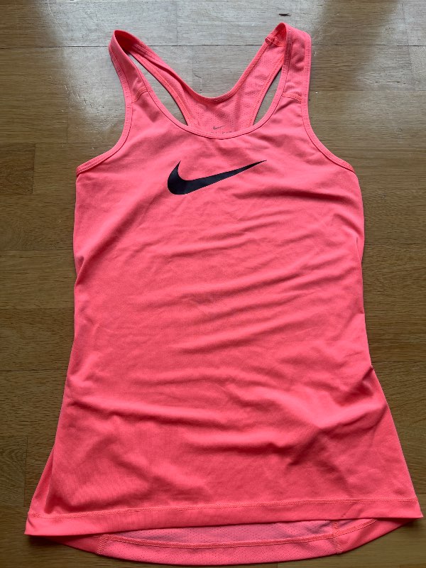 Bolur Nike