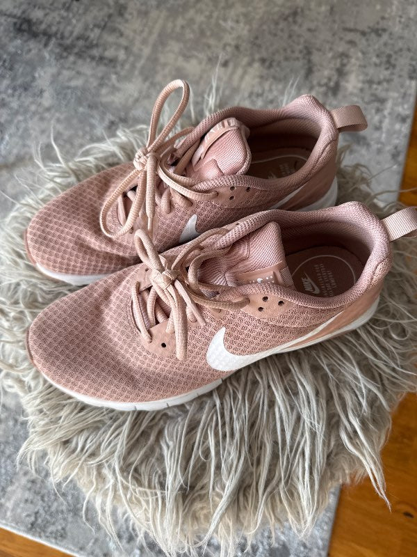 Nike æfingaskór