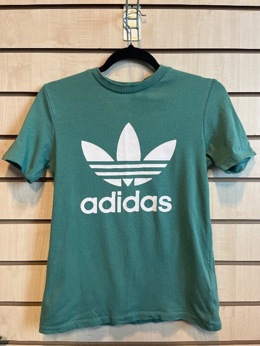 Adidas bolur
