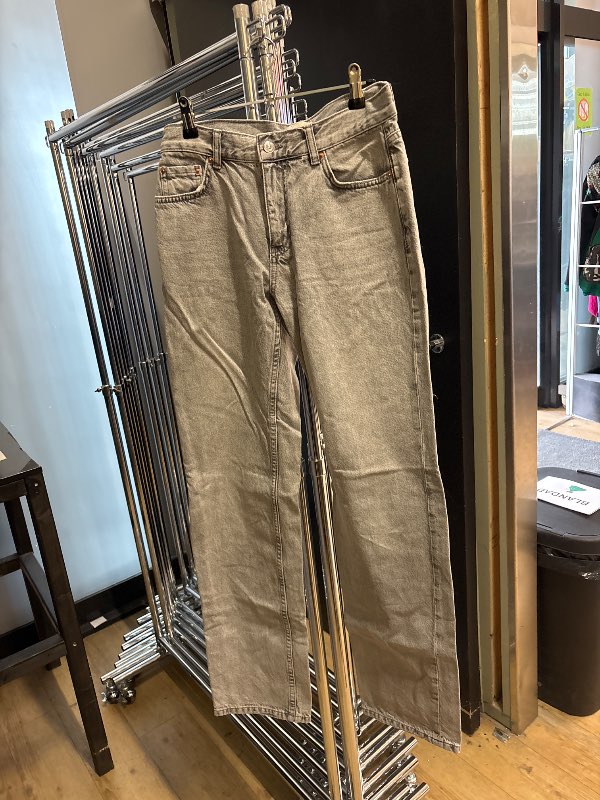 Gráar perfect jeans