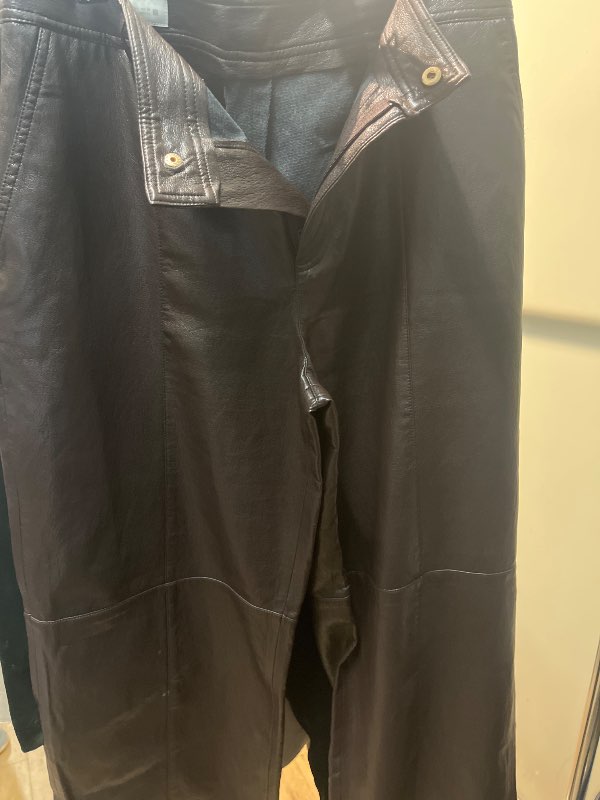 Zara nÿjar pleðurbuxur
