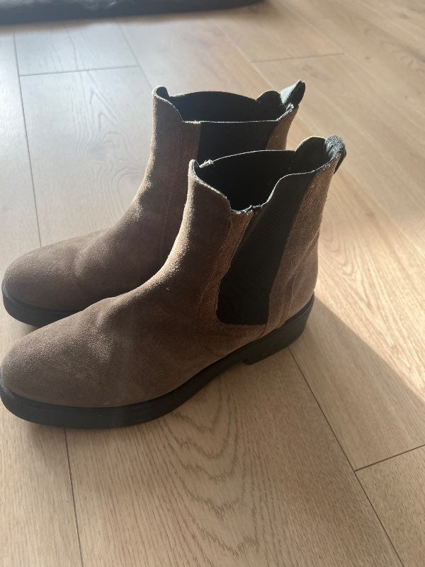 Rússkins öklastígvél