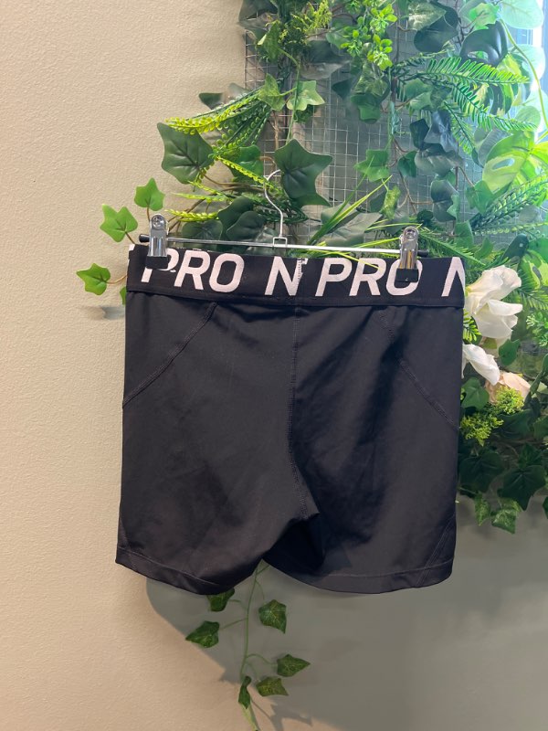Nike Pro