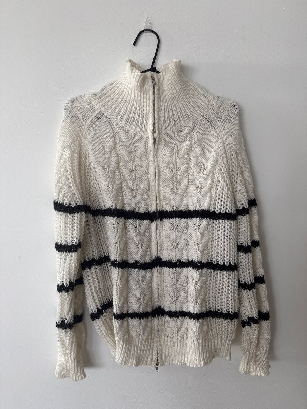 hvít prjónuð zip up peysa