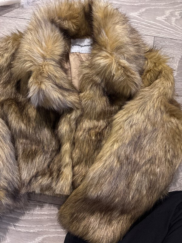 Cropped pels / ónotaður