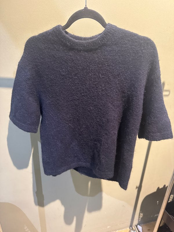 Gina tricot peysa