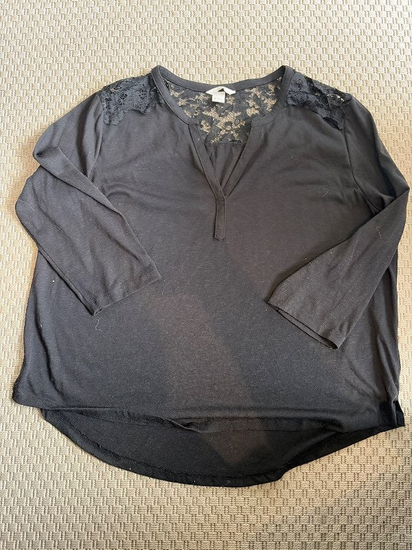 H&M svört blússa