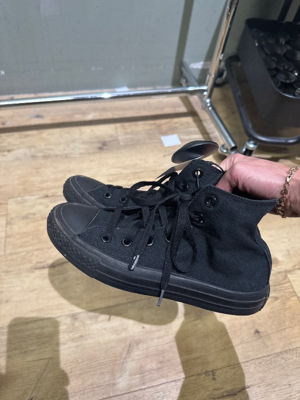 Converse shoes