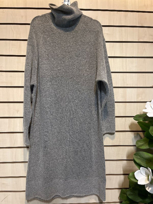 H&M peysukjóll