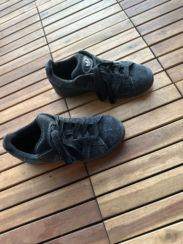 Adidas skór