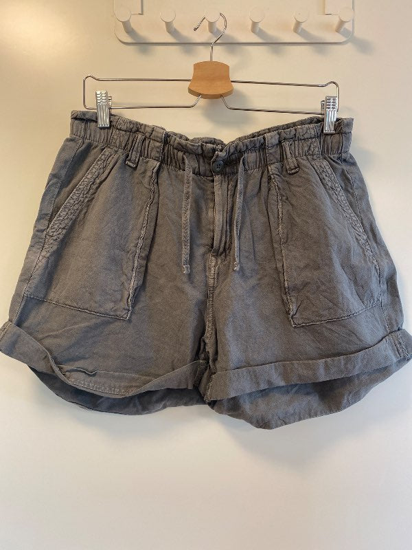 Pull&Bear stuttbuxur