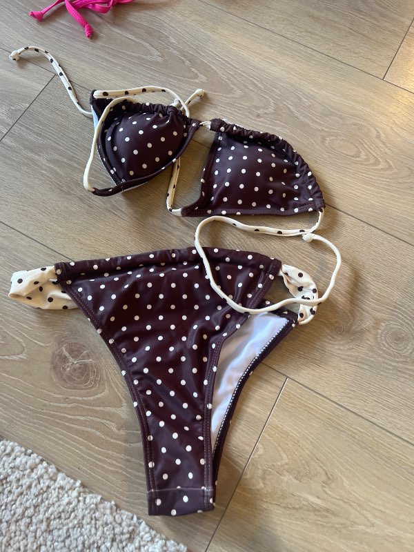 Brúnt bikini