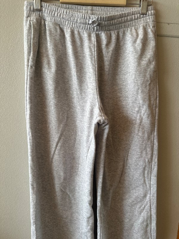 Gráar sweat pants