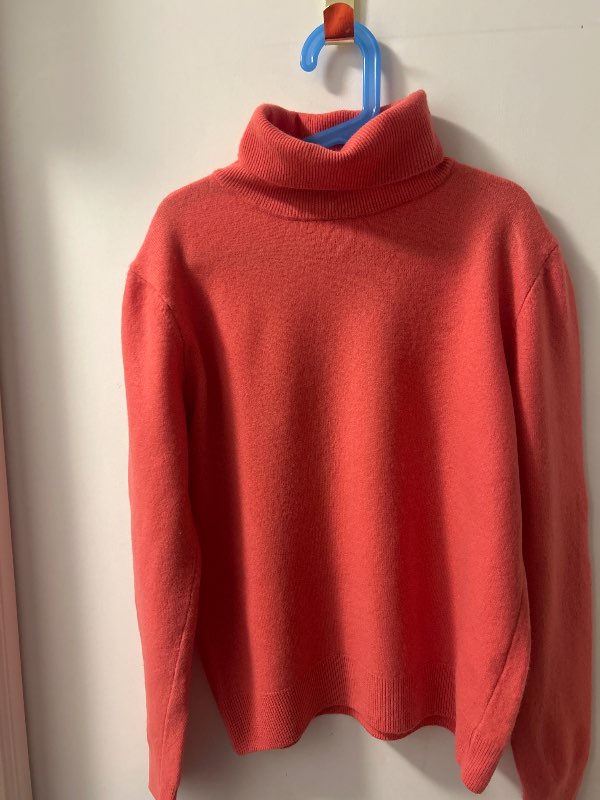 Benetton 100% wool/ salmon sweater