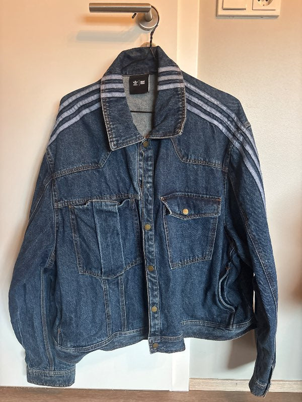 Adidas gallajakki