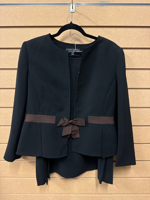 Nipon Boutique Jakki & Pils