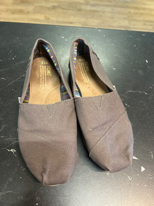 Toms