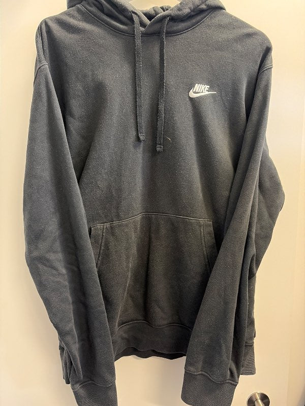 Nike Hettupeysa