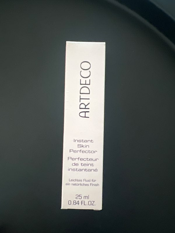 Instant skin perfector Artdeco new