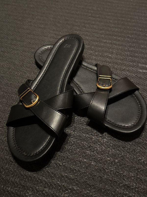 Sandalar