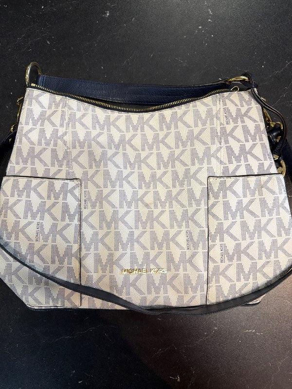 Michael kors taska