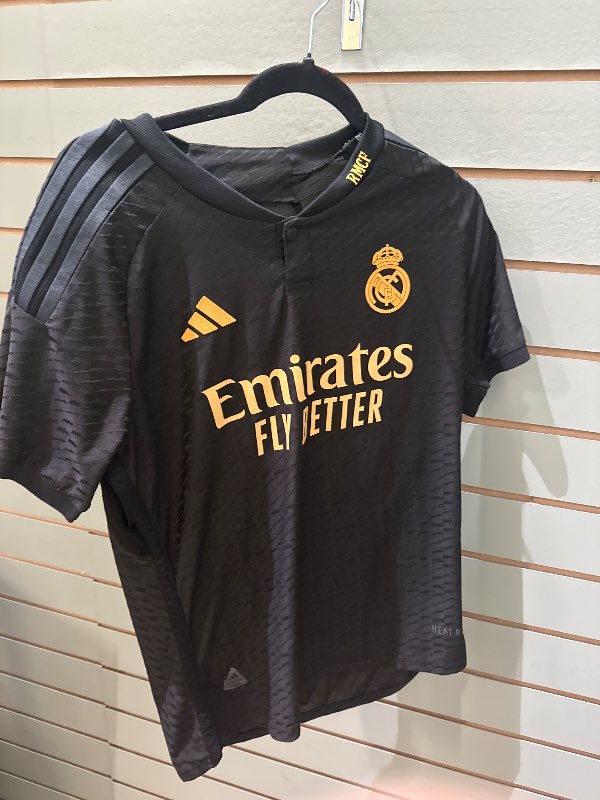 Treyja real madrid
