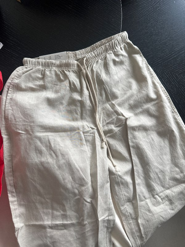 - Uniqlo linen buxur ljósar