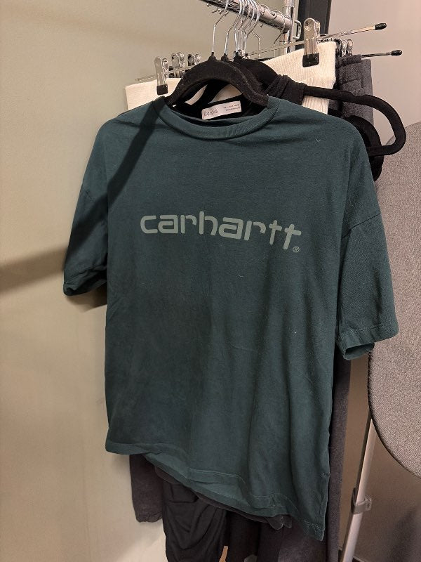 Grænn Carhart Stuttermabolur