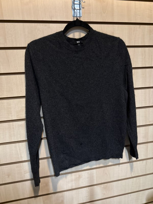 Uniqlo peysa