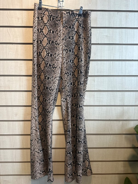 zara snakeskin byxyr