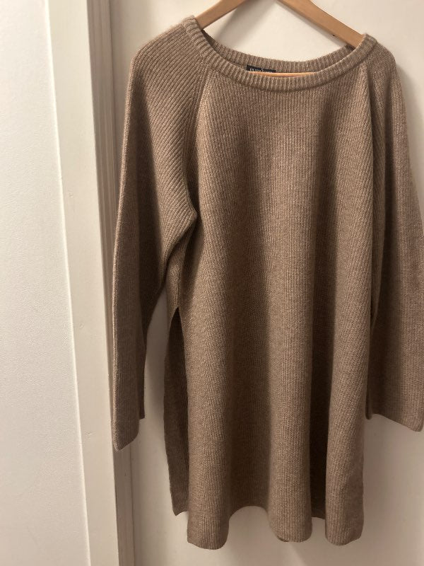 Eileen Fisher 100 % cashmere beige dress