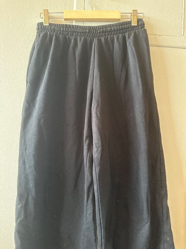 Svartar sweat pants