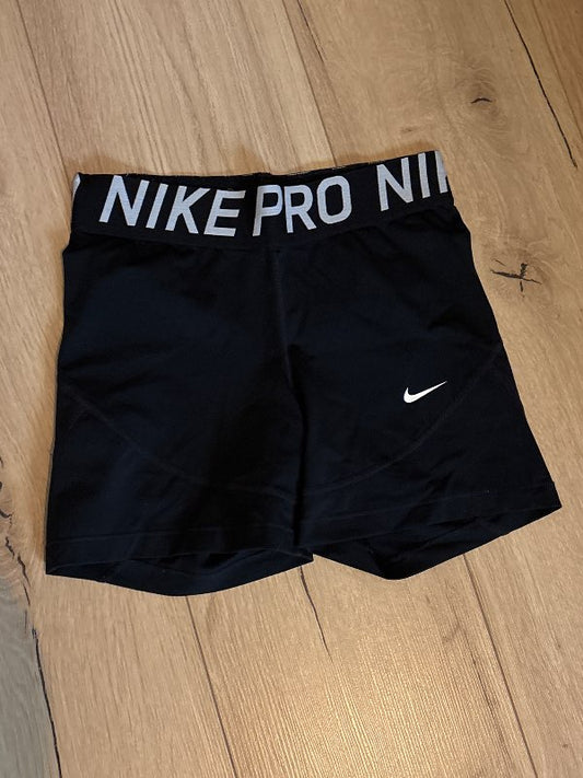 Svartar Nike pro stuttbuxur