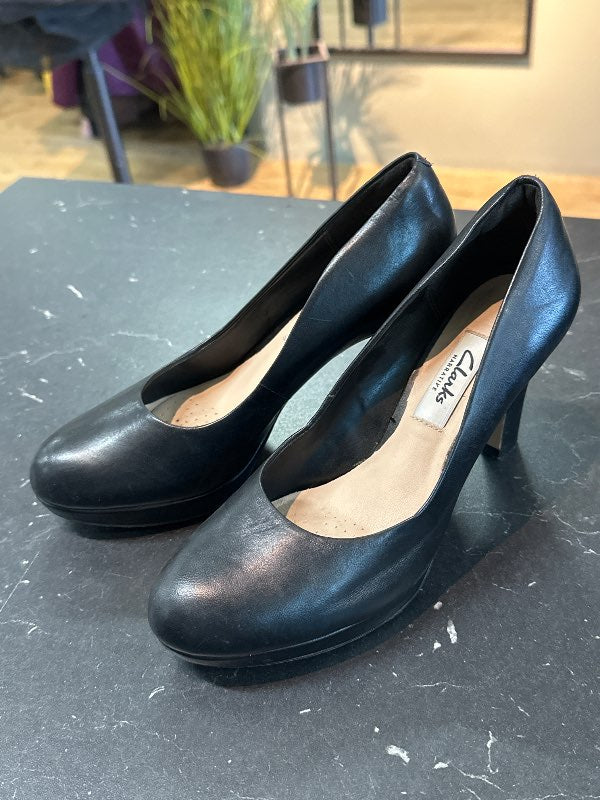 Clarks hælar