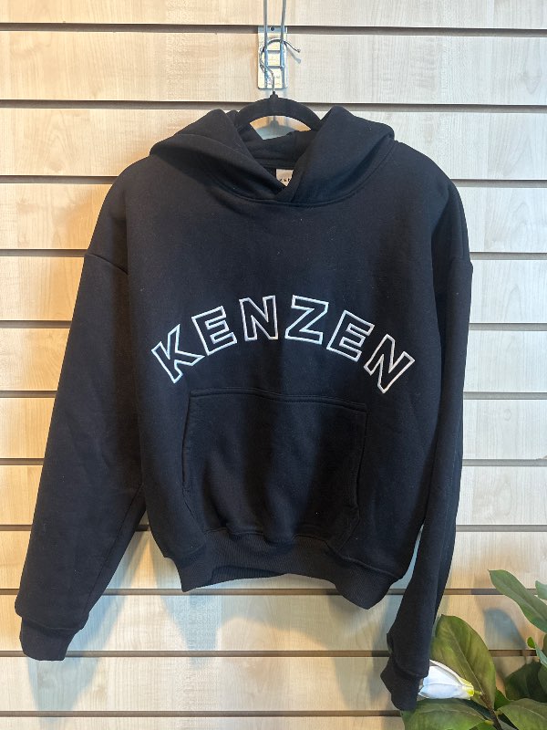 kenzen svört peysa