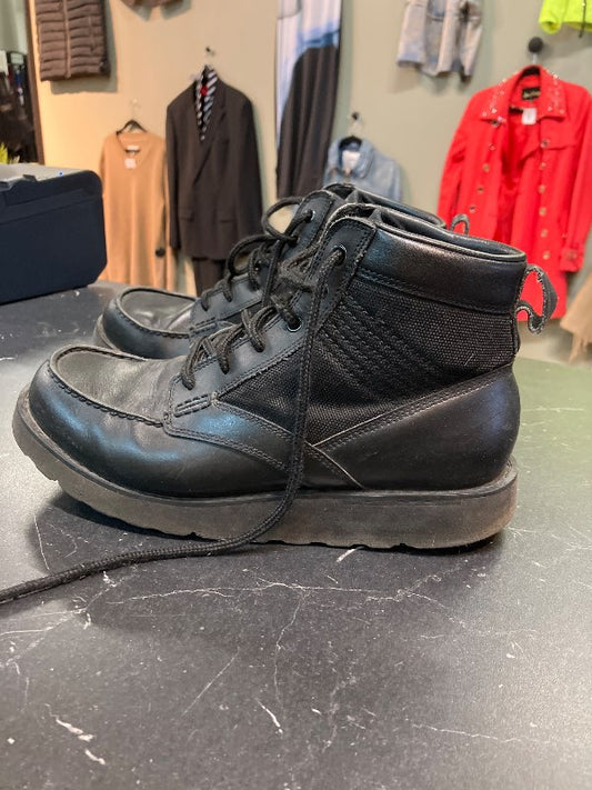 nike boots