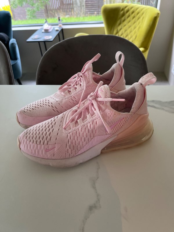 Nike bleikir skór