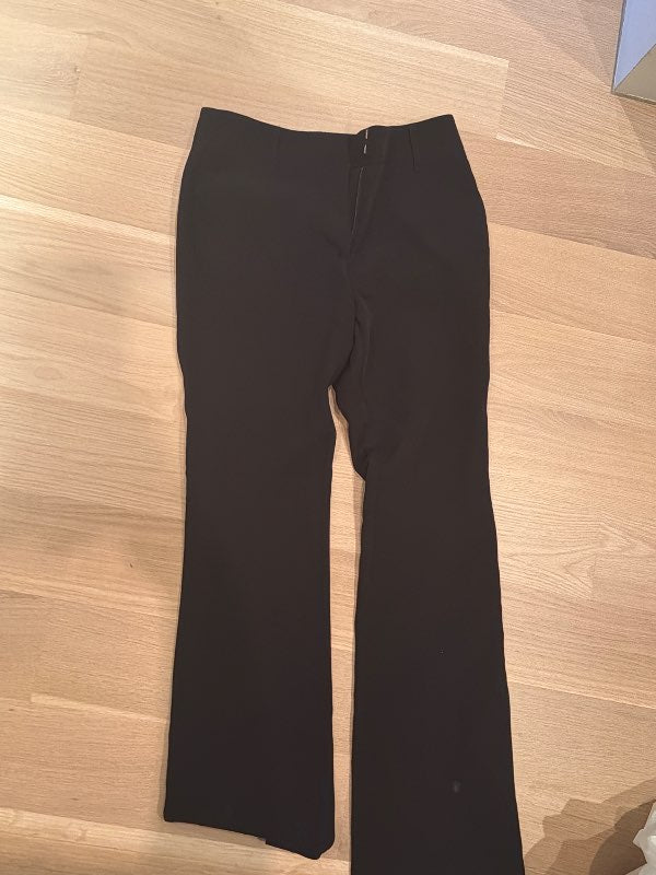 Bikbok svartar buxur