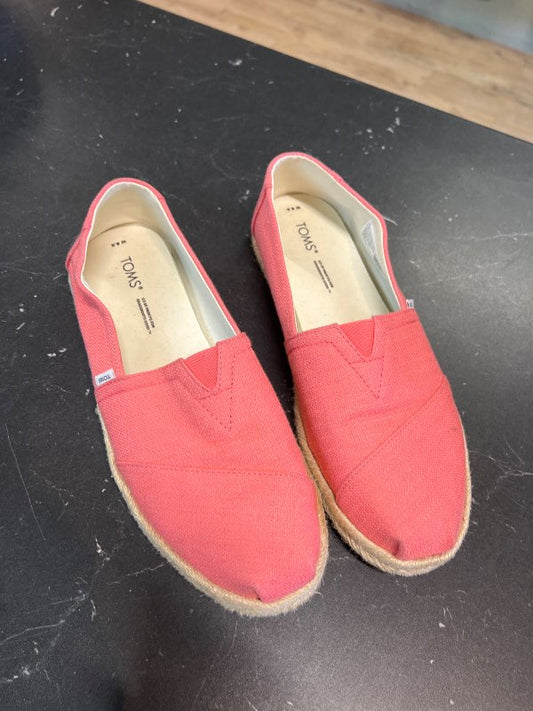 Toms