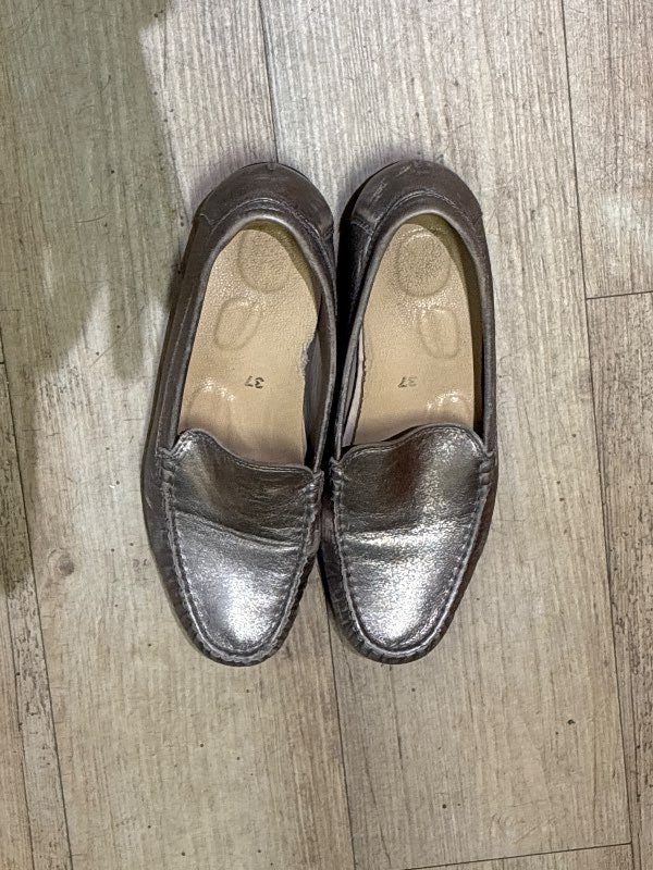 gull loafers