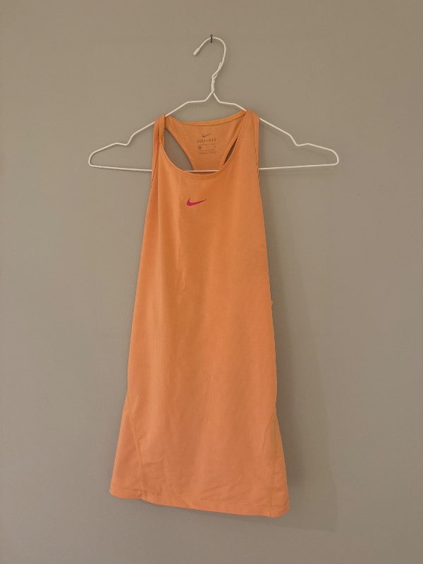 Dryfit appelsínugulur nike